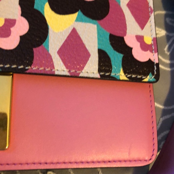 Sale! New Authentic Prada floral bag - Picture 9 of 16